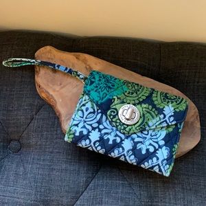 Very Bradley Your Turn Smartphone Wristlet NWOT
